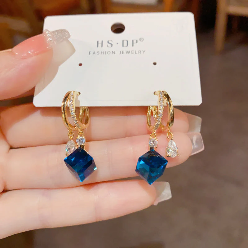🔮Blue Artificial Crystal Earrings✨ - Image 2
