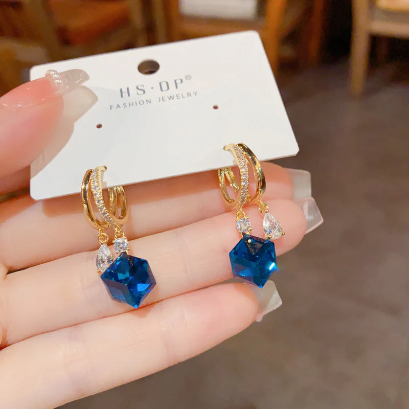 🔮Blue Artificial Crystal Earrings✨ - Image 4