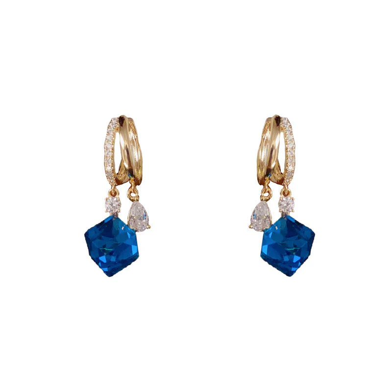 🔮Blue Artificial Crystal Earrings✨ - Image 6