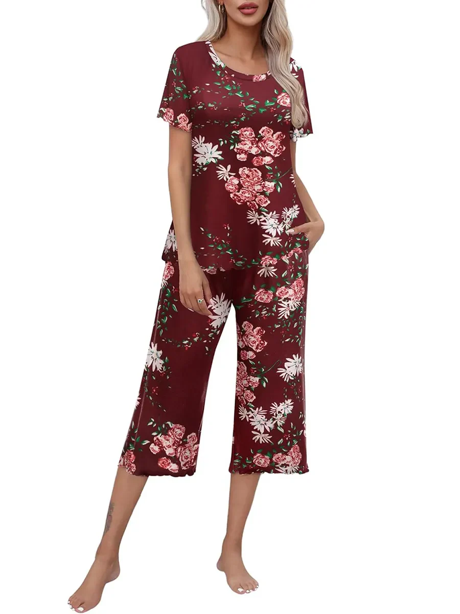 HOT SALE WOMEN'S PRINTED SHORT SLEEVE TOP WITH CAPRI PANTS LOUNGE & SLEEPWEAR SET - Image 3