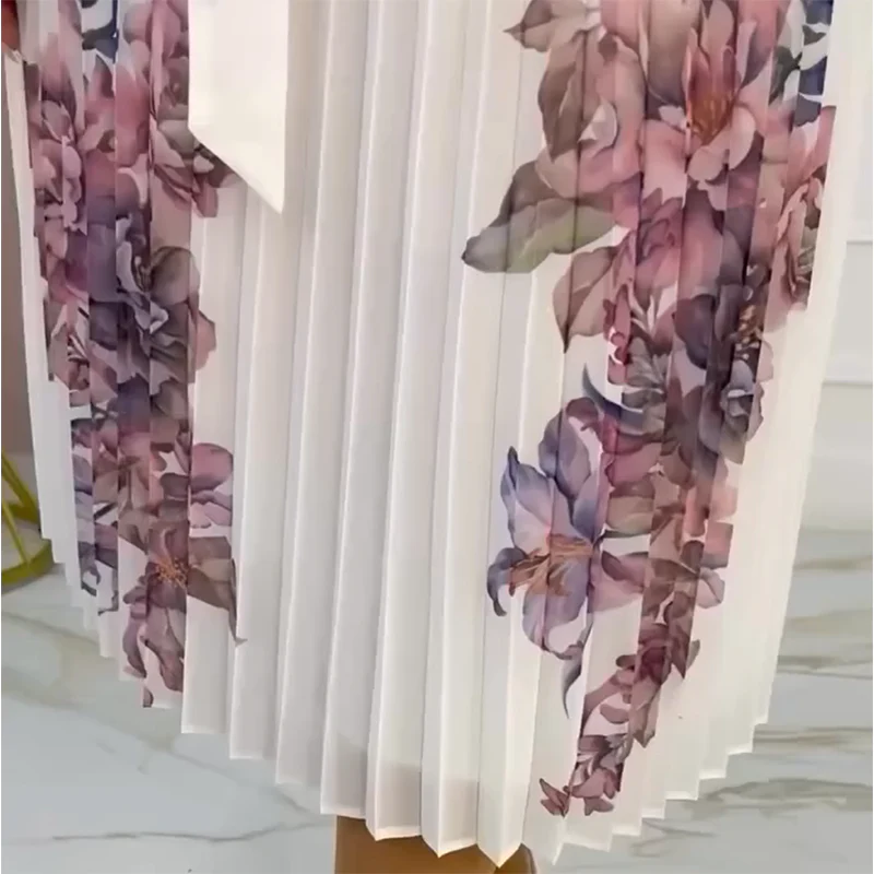 ⏰Exclusive Limited - Time Luxury Drop! Exquisite Women's Floral Print Round Neck Pleated Dress - Image 6