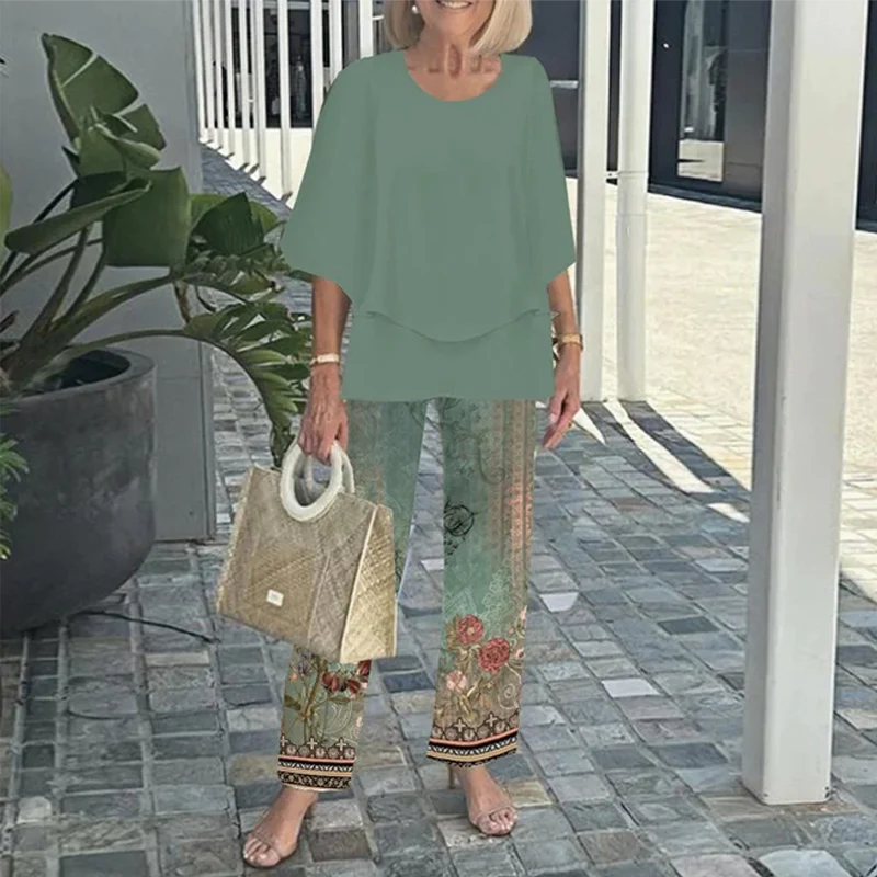 💃2025 Hot Sale🔥Women’s Printed Pants and Crew Neck Top Set - Image 5