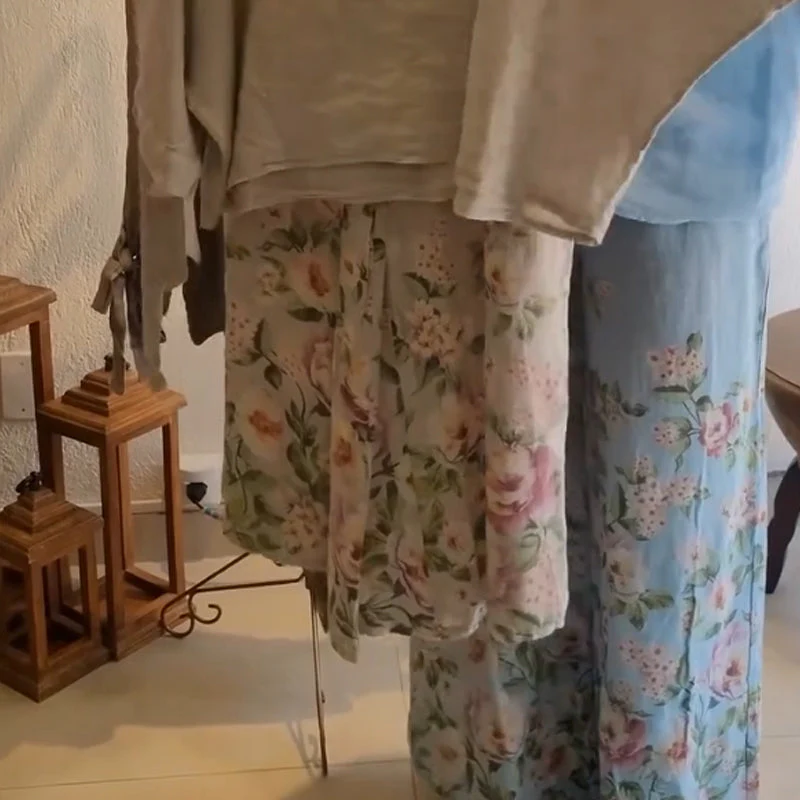 💐Women's Loose Fit Blouse & Floral Printed Wide-Leg Pants Set - Image 7