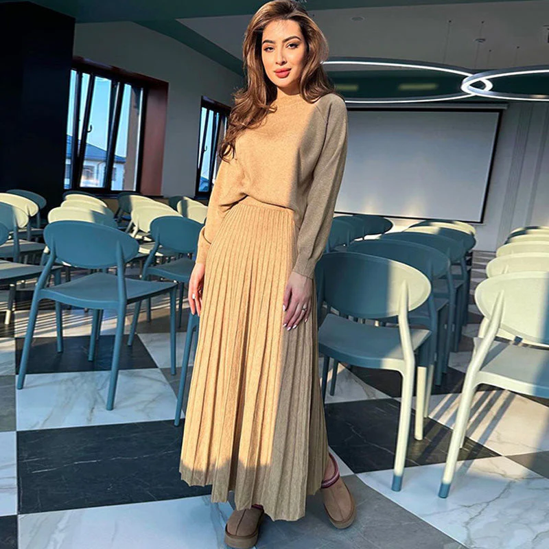 💞Winter Wardrobe Essentials 62%OFF 💞Women's Round-Neck Top ＆ Pleated Skirt 2-Piece Set - Image 12